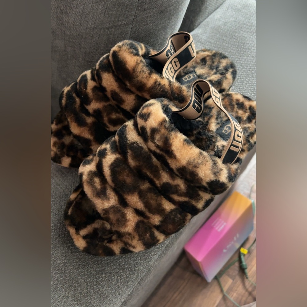 Ugg cheetah slides
